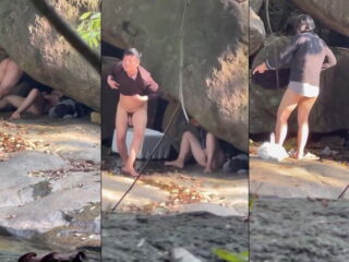 Đi phượt cặp đôi tranh thủ chơi trong hang đá